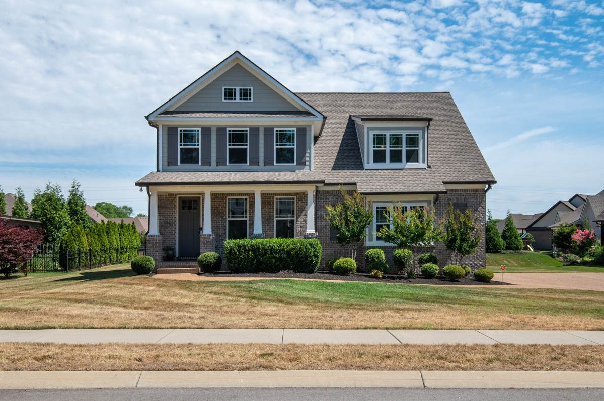 1089 Summerstar Cir - Photo 1