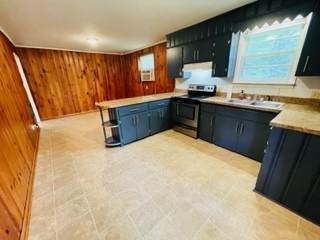 1304 Jarrett Dr - Photo 1