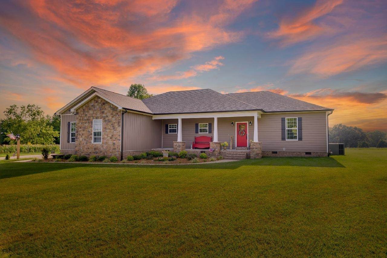 463 Sears Roebuck Rd - Photo 1