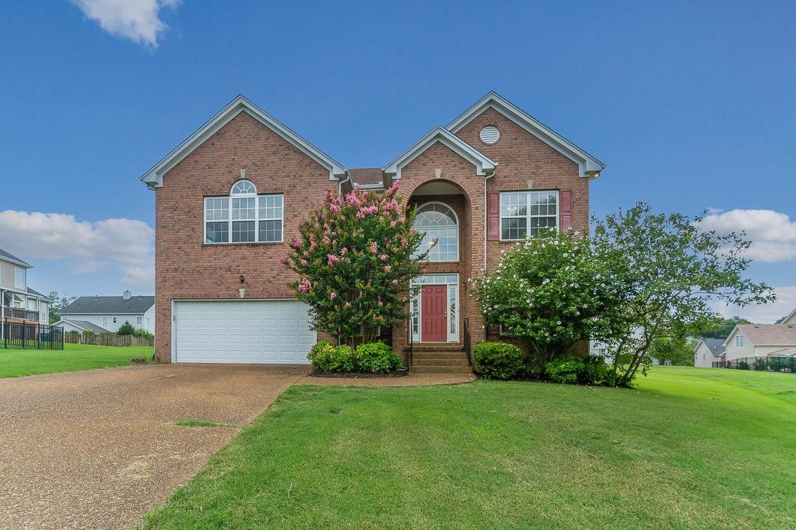 102 Lance Park Cir - Photo 1