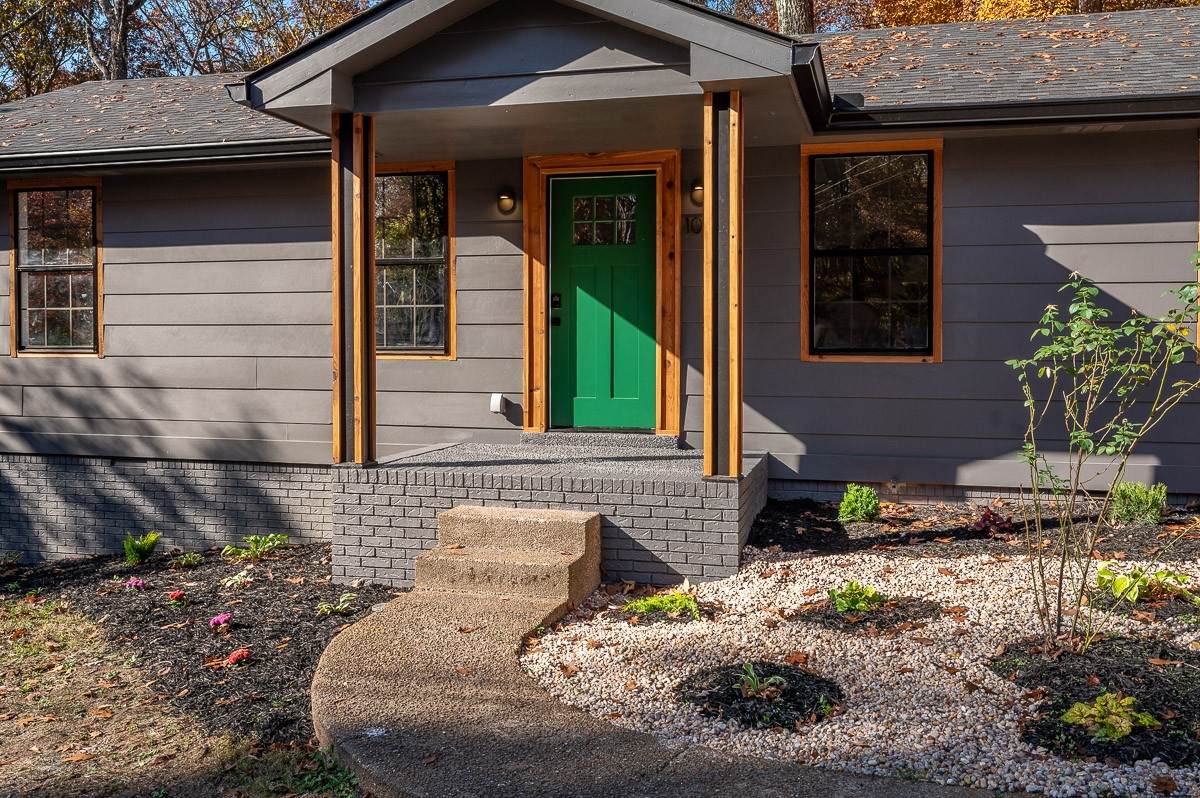 1008 Red Fox Ln - Photo 1