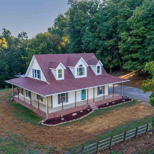 1370 Poor House Rd - Photo 1