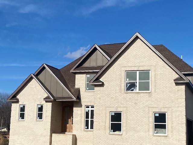 2325 S Mt Pleasant Rd - Photo 1