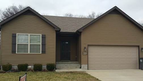 691 Fox Trail - Photo 1