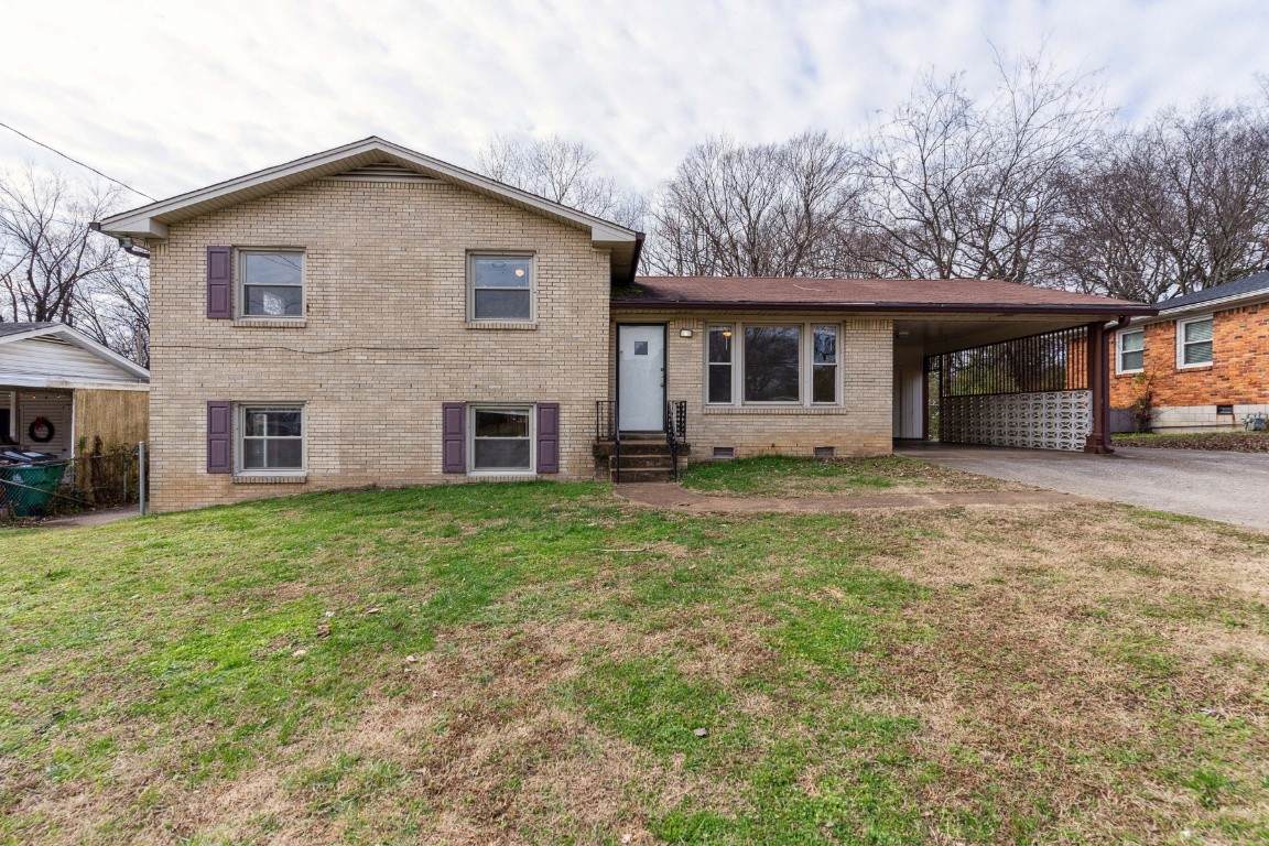 3007 Mavert Dr - Photo 1