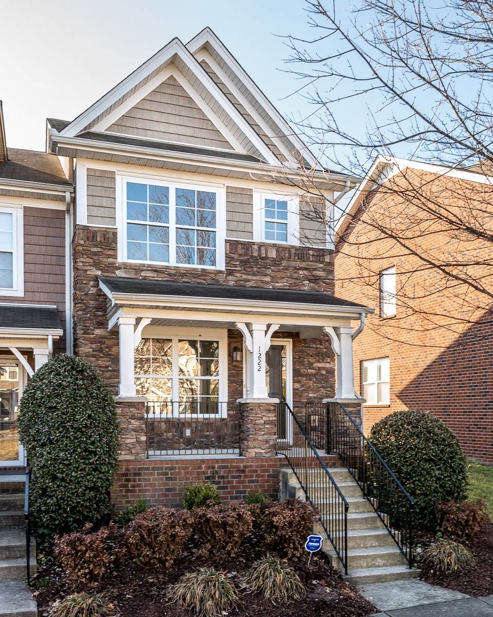 1222 Riverbrook Dr - Photo 1