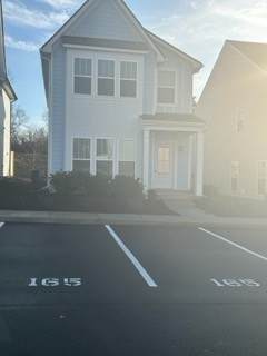 165 Harvard Dr - Photo 1