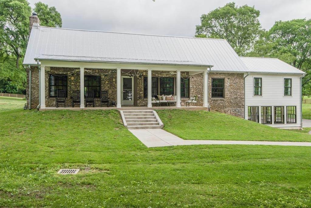 https://bt-photos.global.ssl.fastly.net/nashville/orig_boomver_2_RTC2672260-1.jpg
