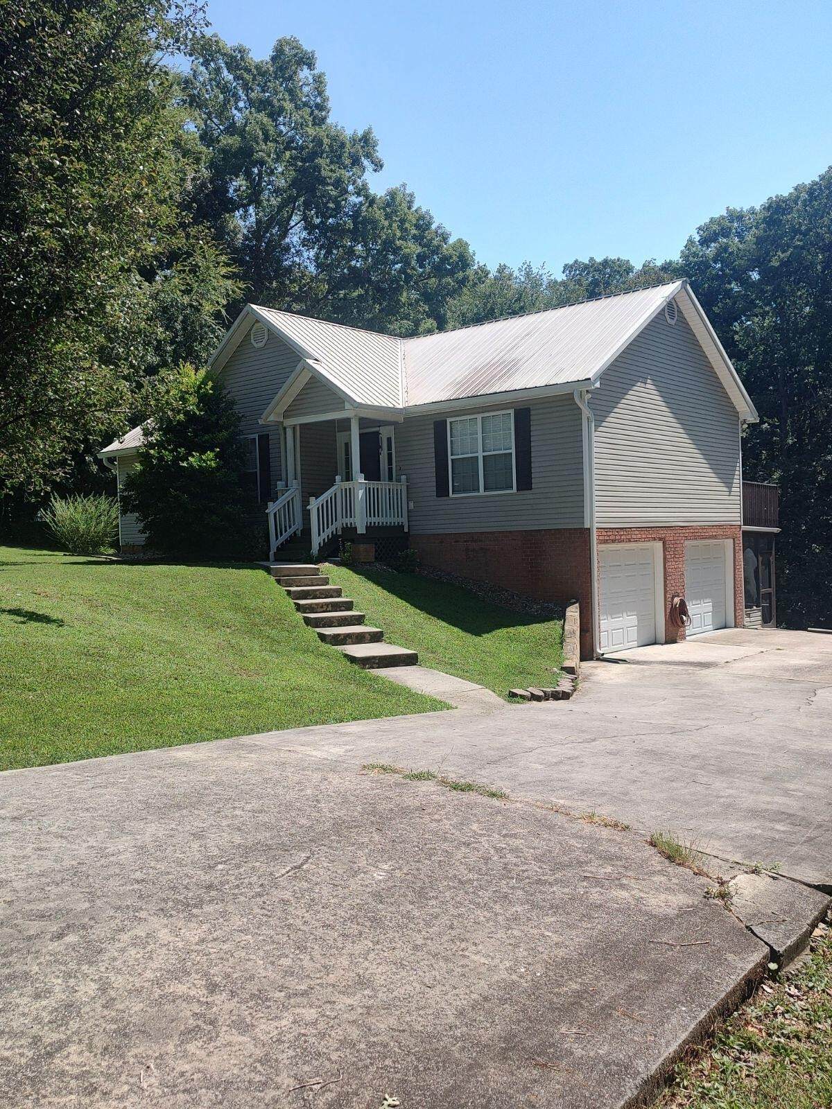 192 Carriage Lane - Photo 1