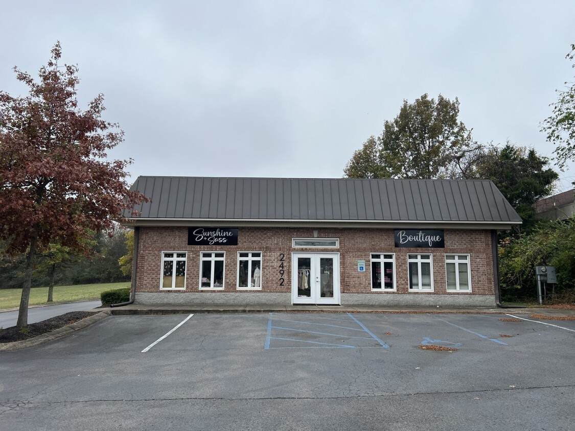 2492 N Mt Juliet Rd - Photo 1