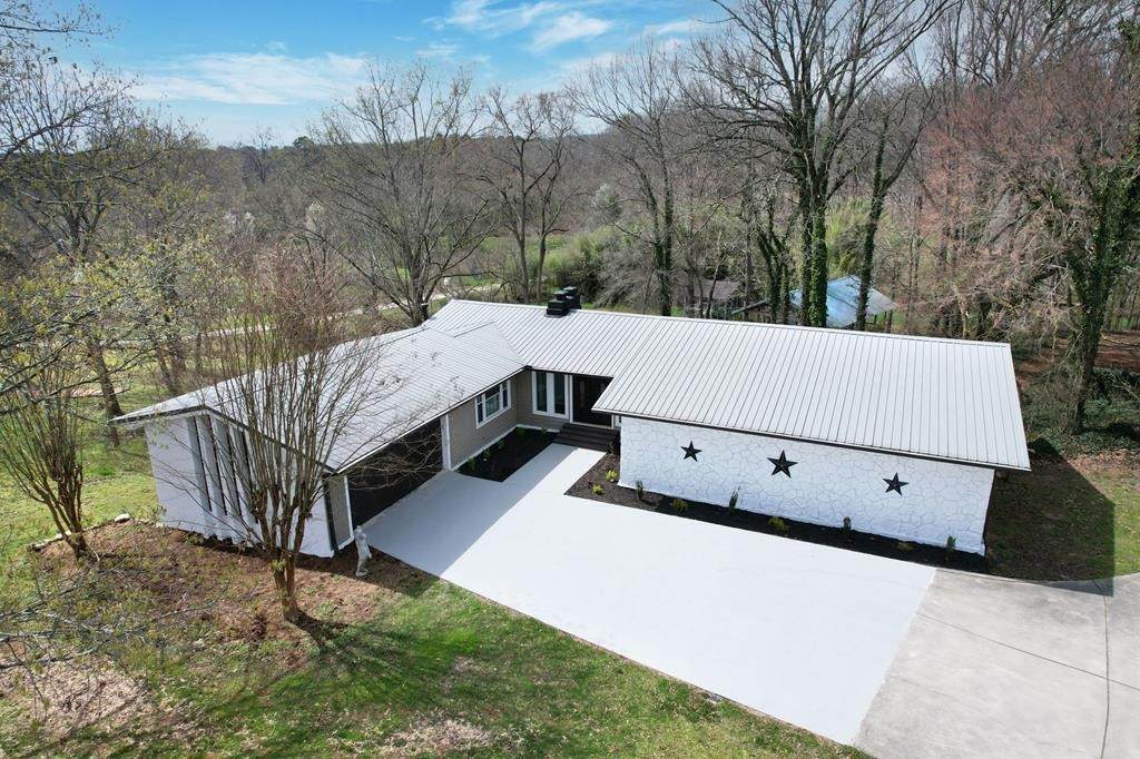 3839 Cleveland Highway - Photo 1