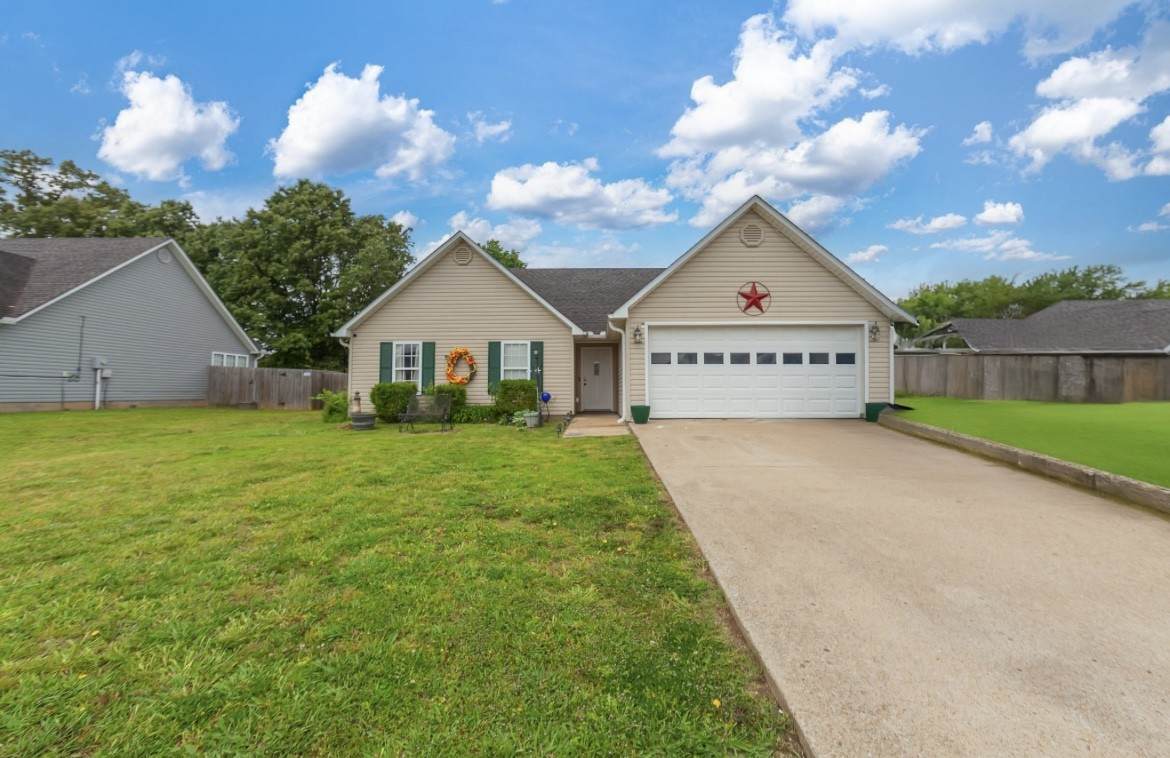 136 Layne Dr - Photo 1