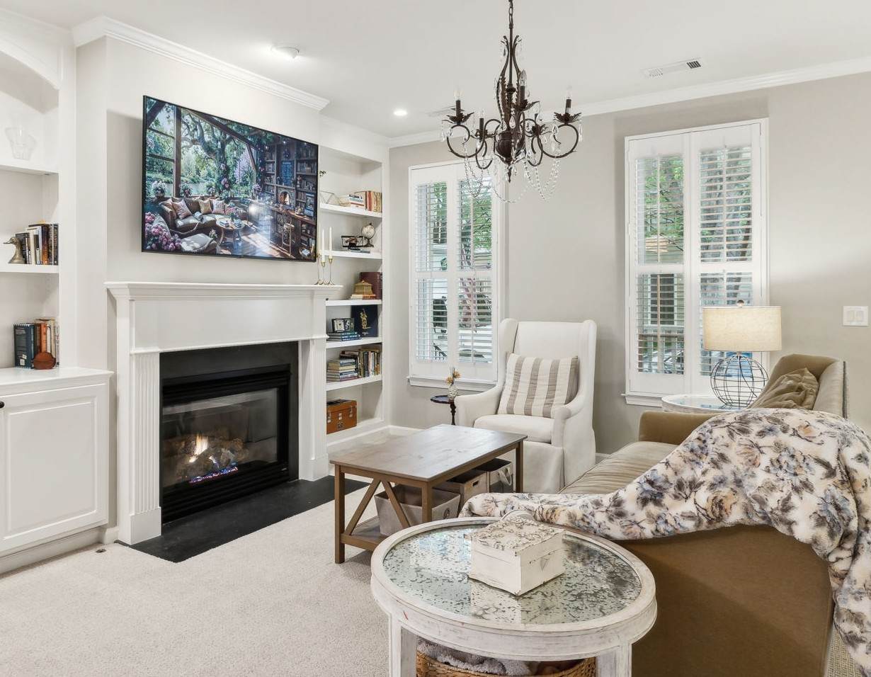 604 Watermark Way - Photo 1