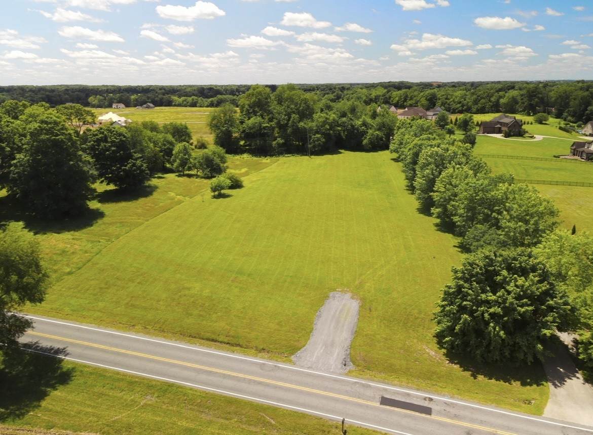 340 Port Royal Rd - Photo 1