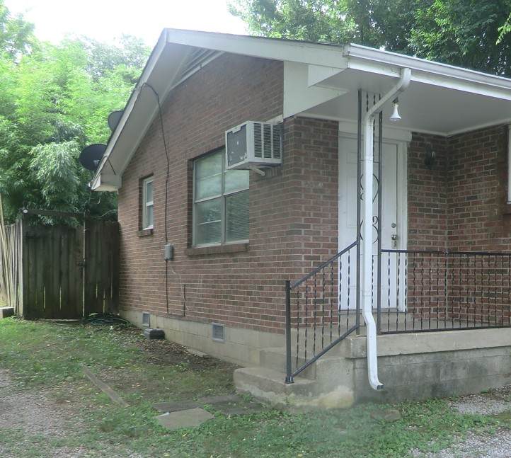 6419 Premier Dr - Photo 1