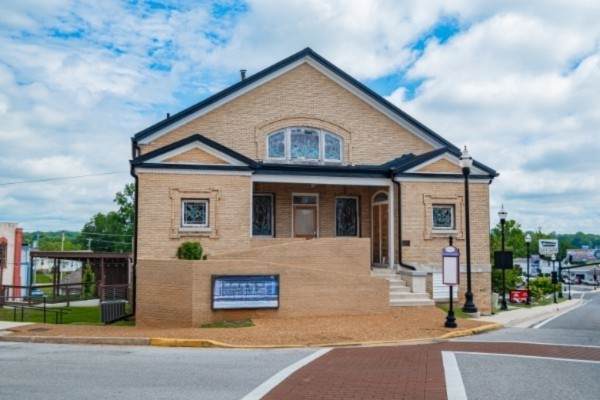 117 1st Ave - Photo 1