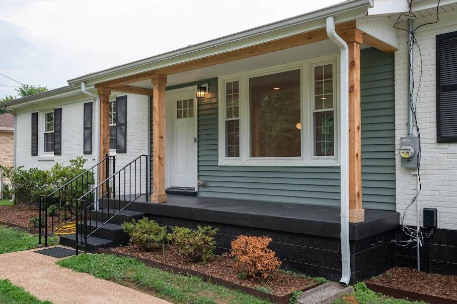 2617 Colbert Dr - Photo 1