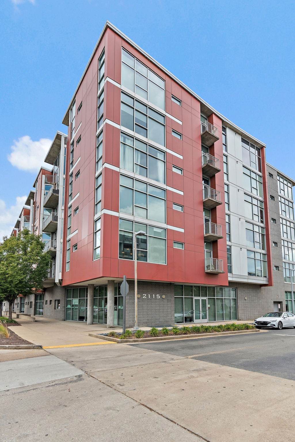 2115 Yeaman Pl - Photo 1