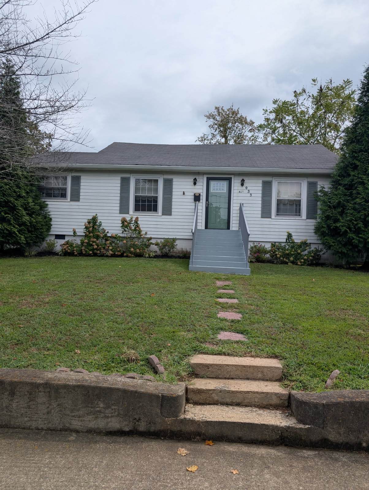 433 Center Avenue - Photo 1