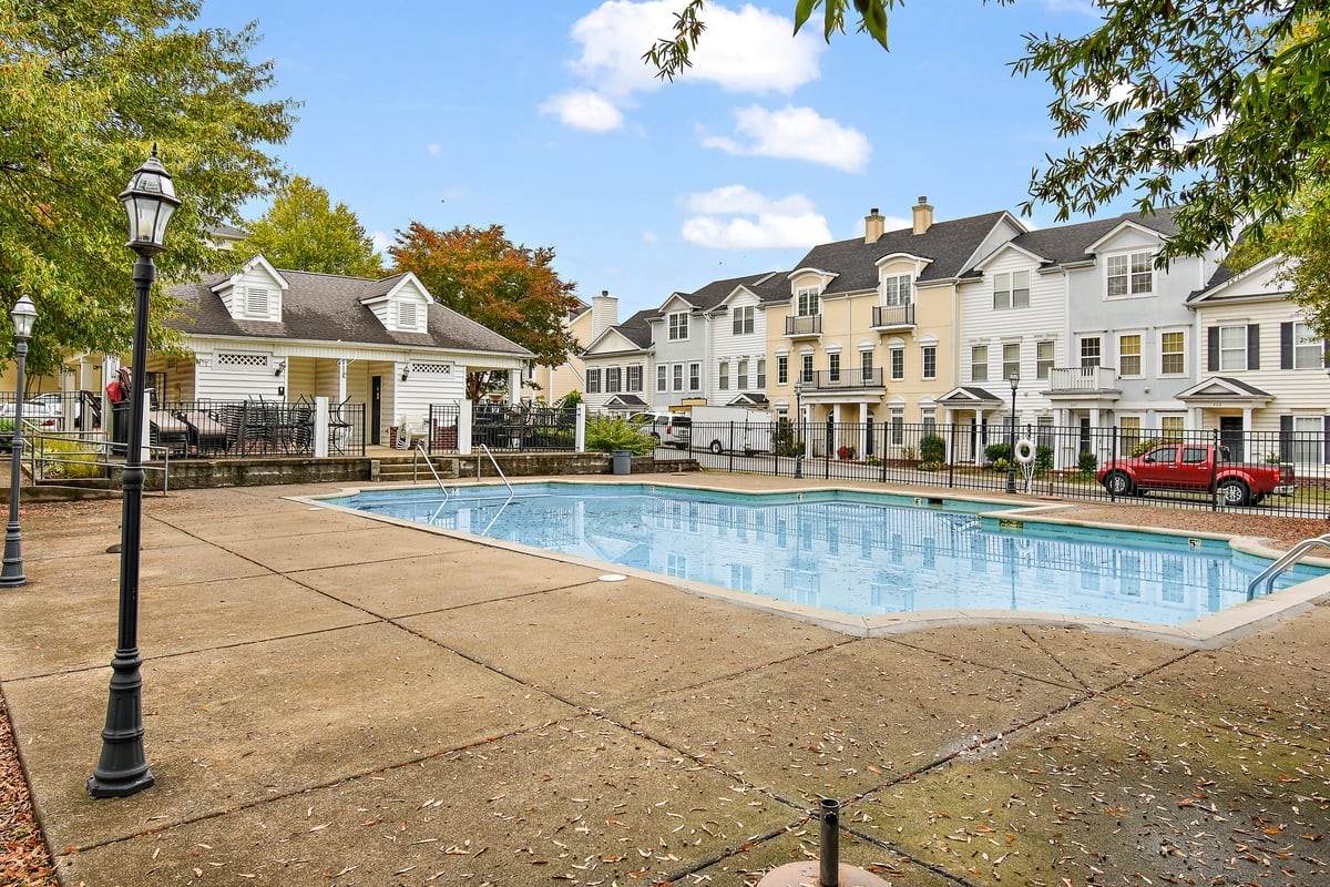 4316 Summercrest Blvd - Photo 1