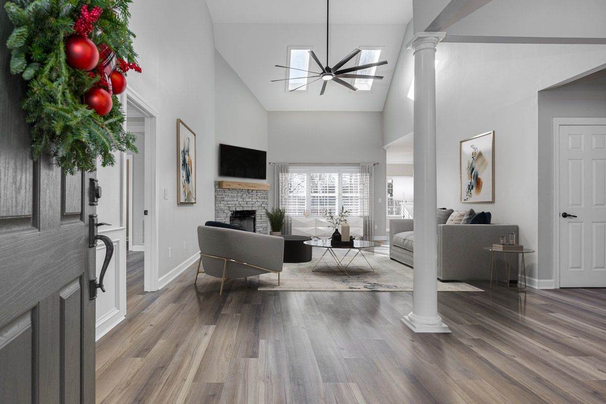 201 Woodcrest Ct - Photo 1