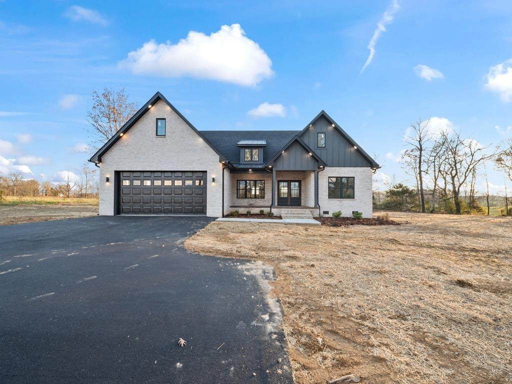 6400 Thomas Twin Oak Rd - Photo 1