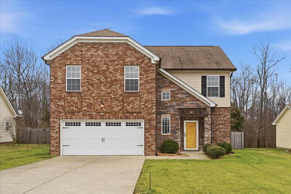 212 Wyburn Pl - Photo 1