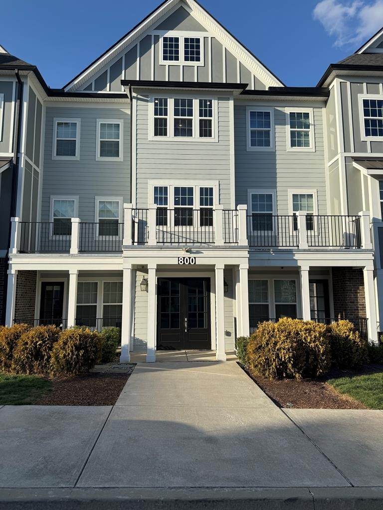 800 Vintage Green Ln - Photo 1