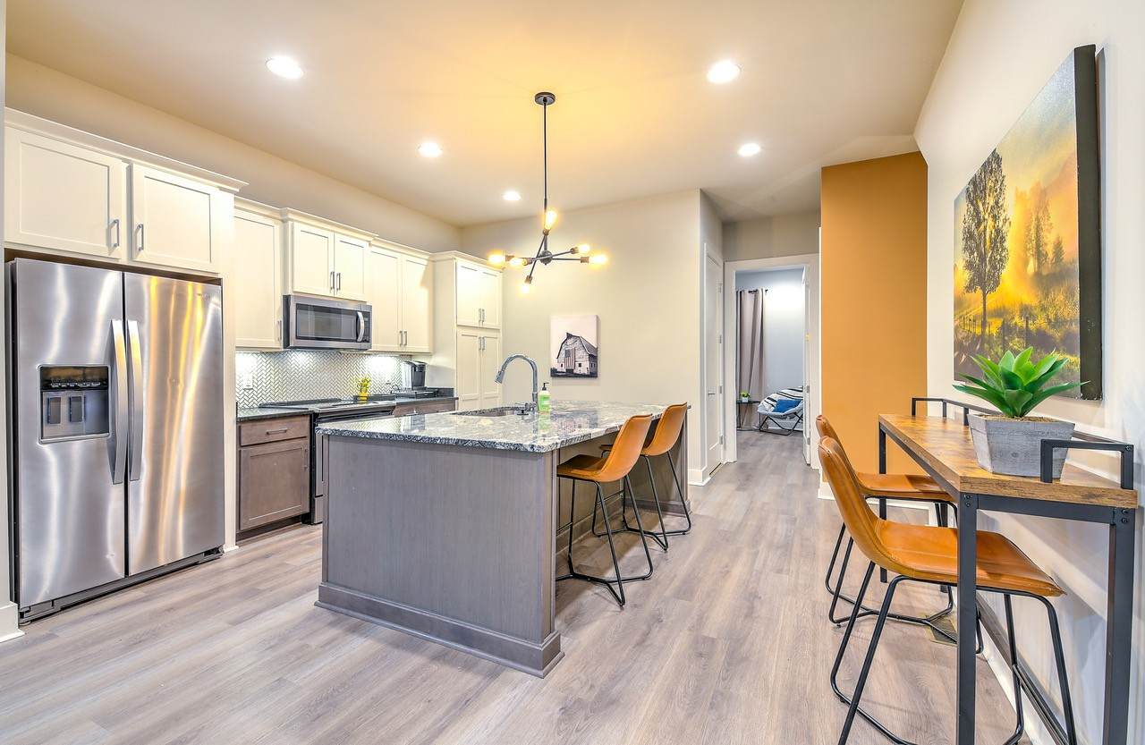 https://bt-photos.global.ssl.fastly.net/nashville/orig_boomver_2_RTC3146445-1.jpg