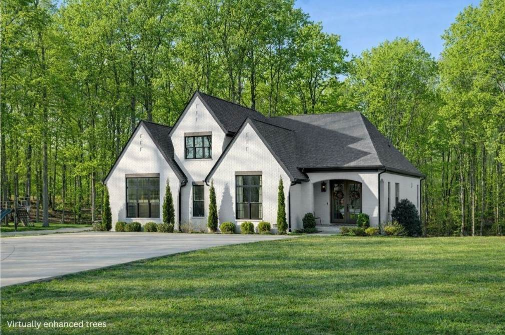 5916 Pinewood Rd - Photo 1