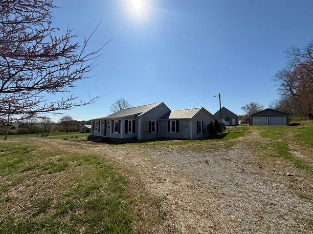 469 Fred Cooper Rd - Photo 1