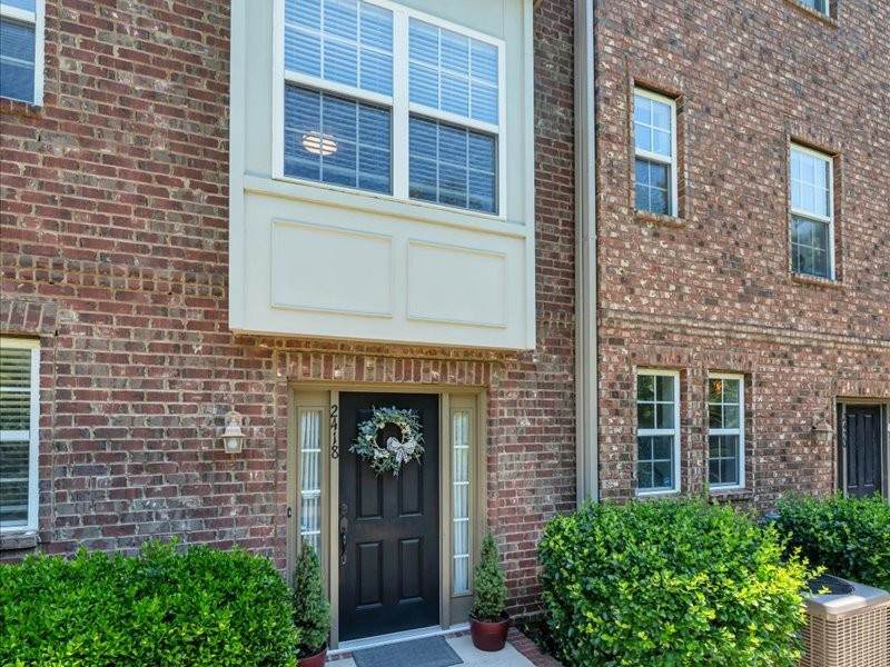 2418 Anson Ln - Photo 1