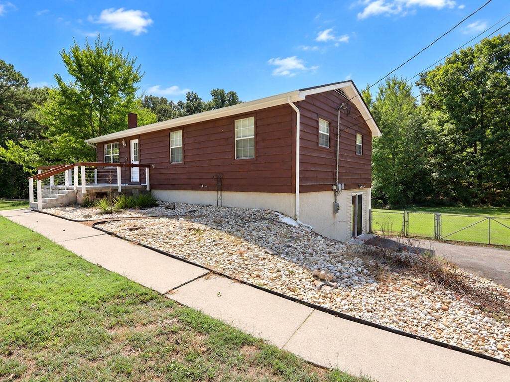 370 Homestead Circle - Photo 1