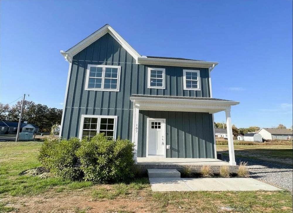 107 Sharon Dr - Photo 1