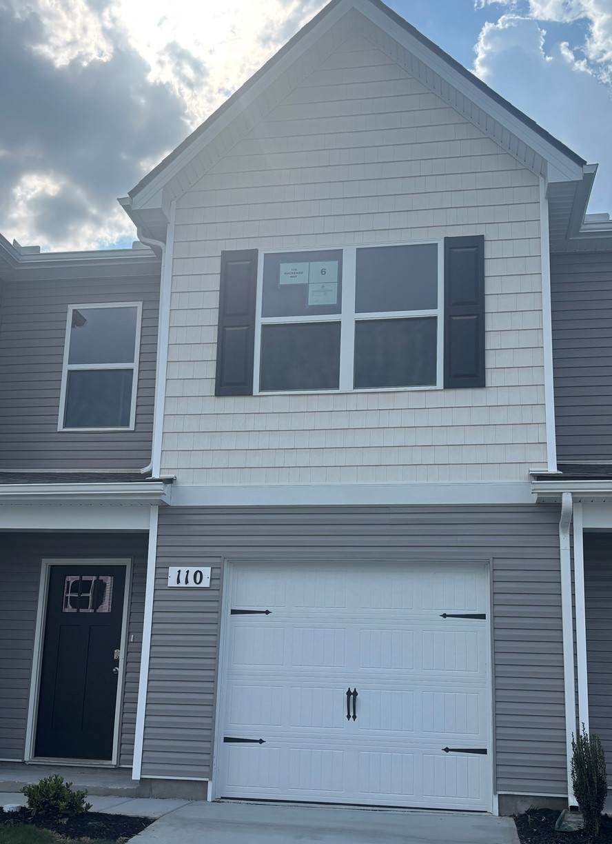 110 Mackenzie Way - Photo 1