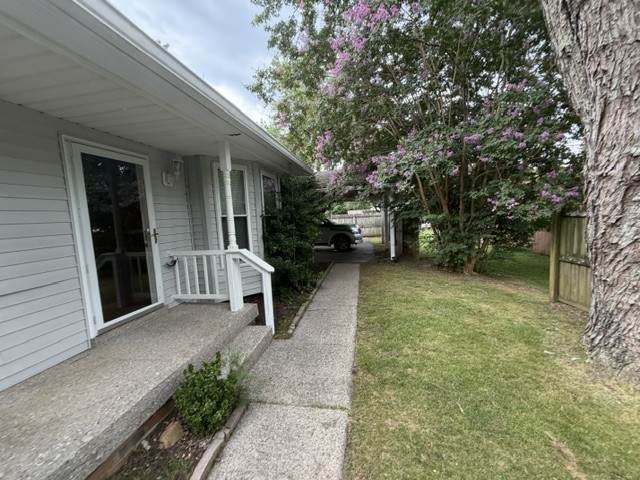 905 Patio Dr - Photo 1