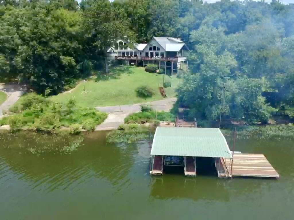 https://bt-photos.global.ssl.fastly.net/nashville/1280_boomver_3_RTC3305229-1.jpg