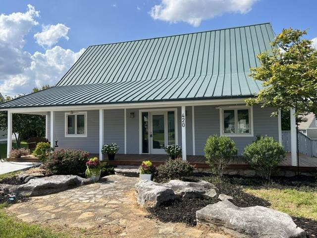 420 Multrees Pl - Photo 1
