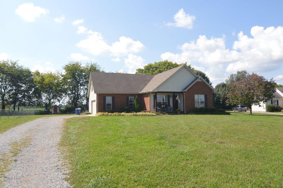 231 Heathrow Dr - Photo 1