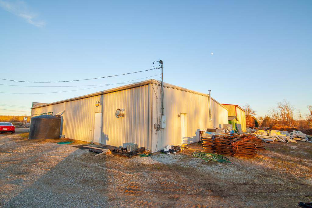8217 Sparta Highway - Photo 1