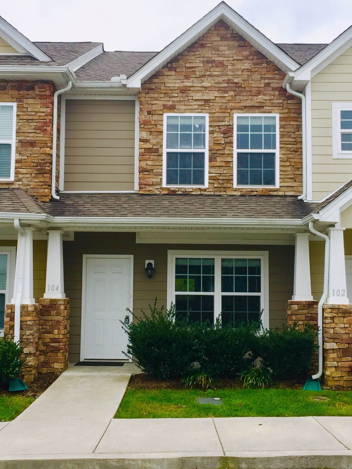 104 Cobblestone Place Dr - Photo 1
