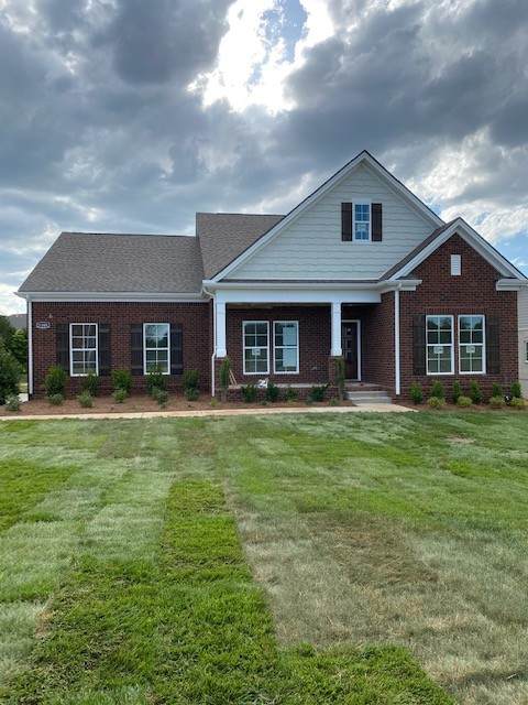 1108 Clarendon Avenue - Photo 1
