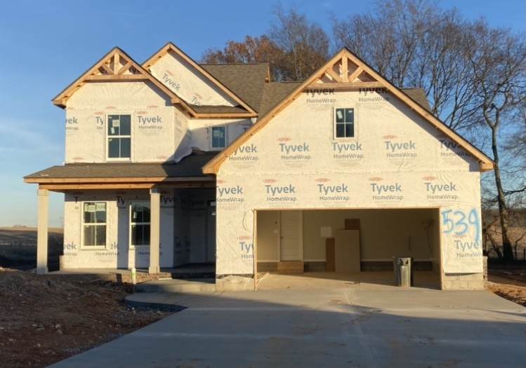 539 Farmington - Photo 1
