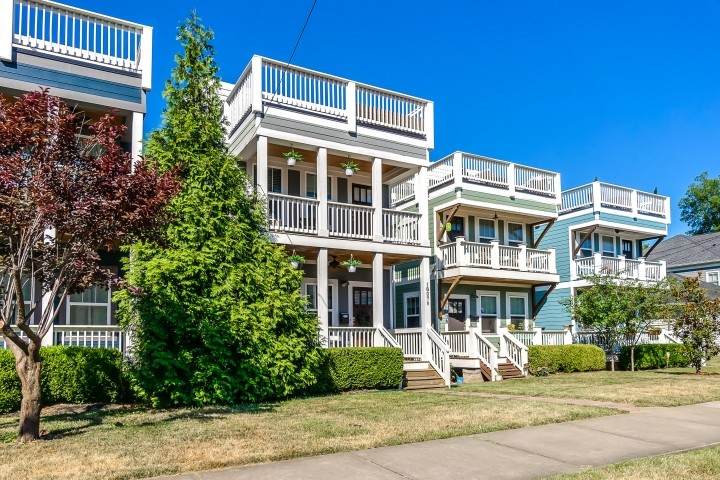 1807B 5th Ave - Photo 1