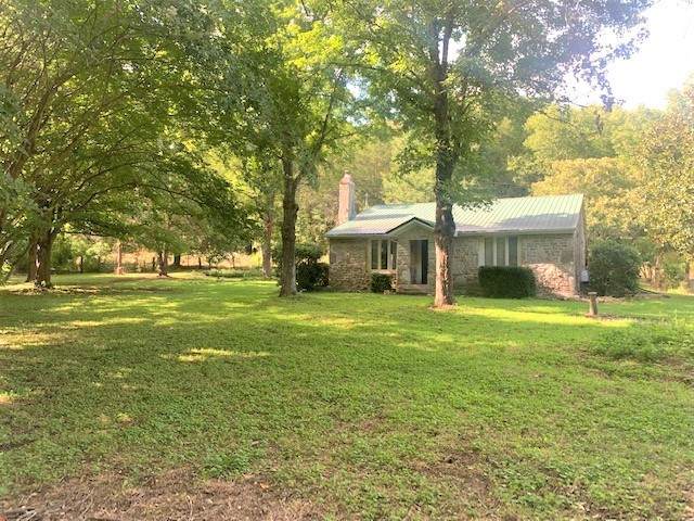 1102 Dog Tail Rd - Photo 1