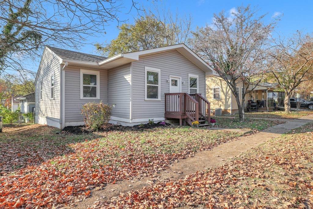 1406 Elliston St - Photo 1