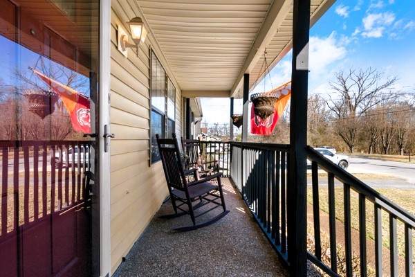 https://bt-photos.global.ssl.fastly.net/nashville/orig_boomver_3_RTC2823269-1.jpg
