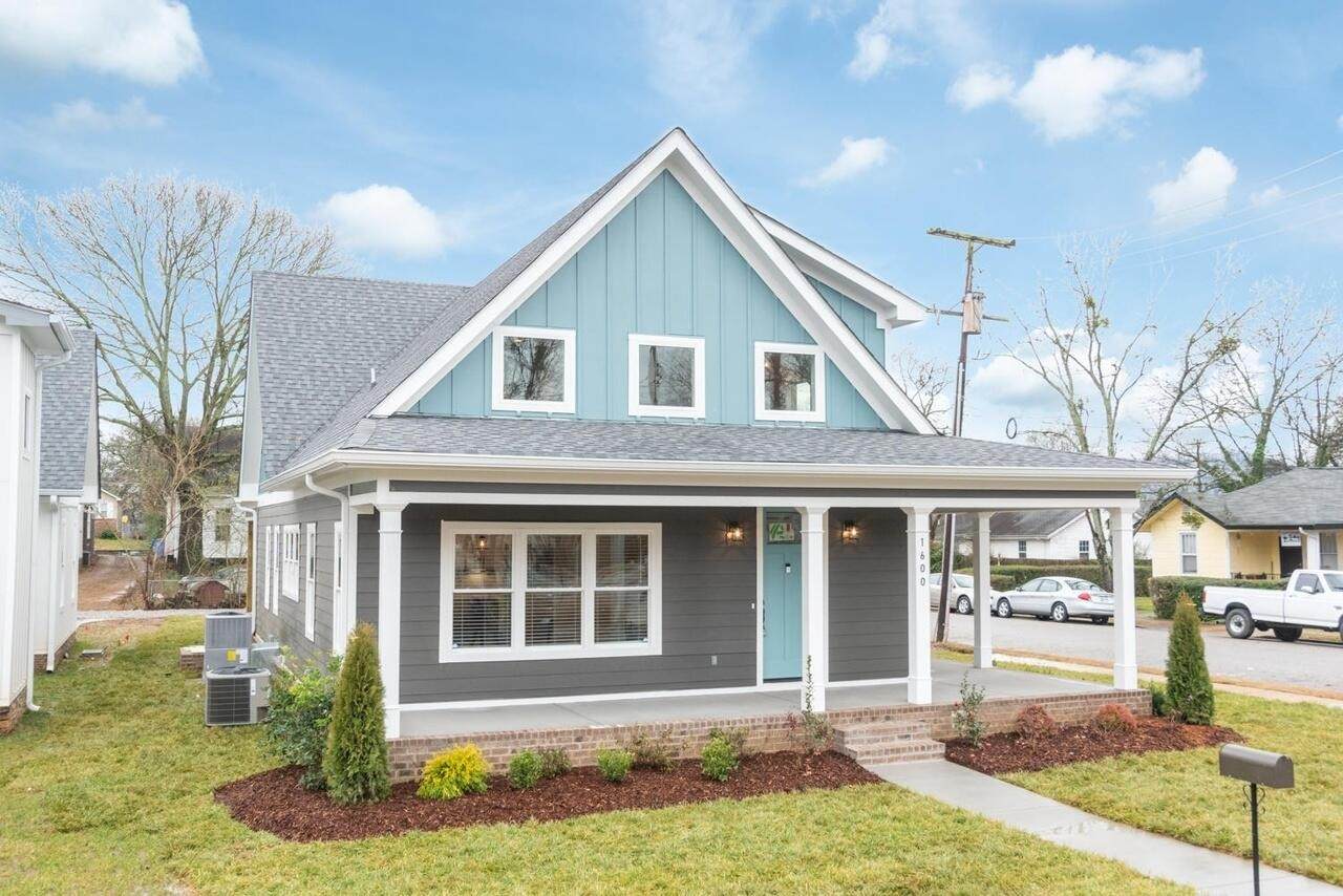 1600 Anderson Ave - Photo 1