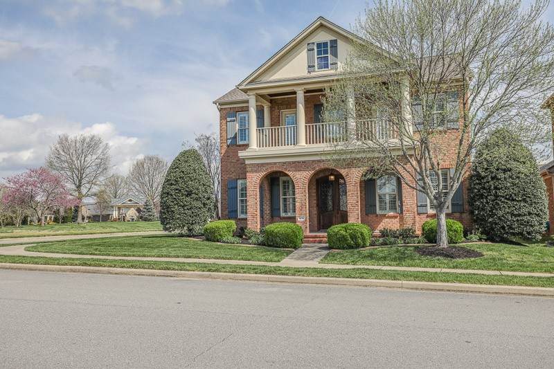 1676 Kelvington Blvd - Photo 1
