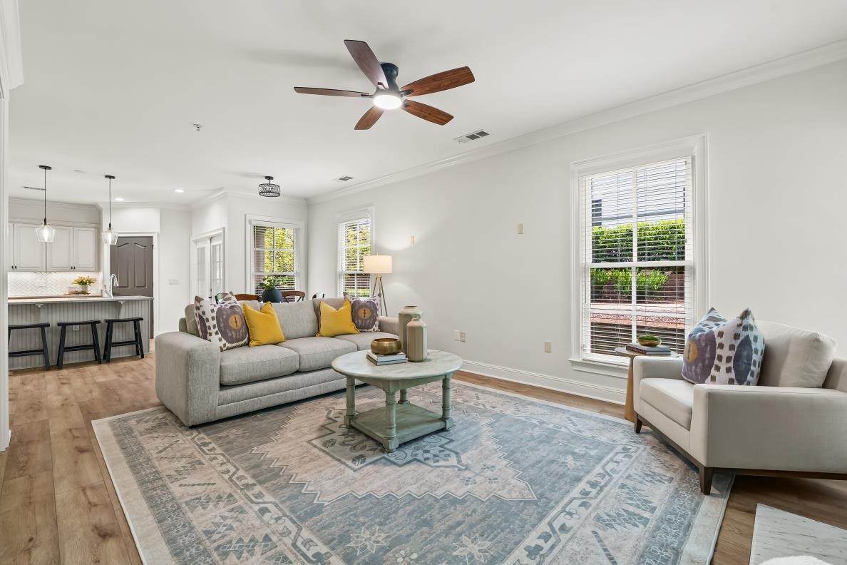 311 Grant Park Dr - Photo 1